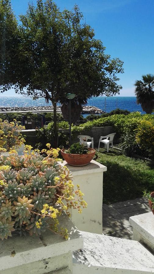 Maison De Revel Civitavecchia Exterior foto